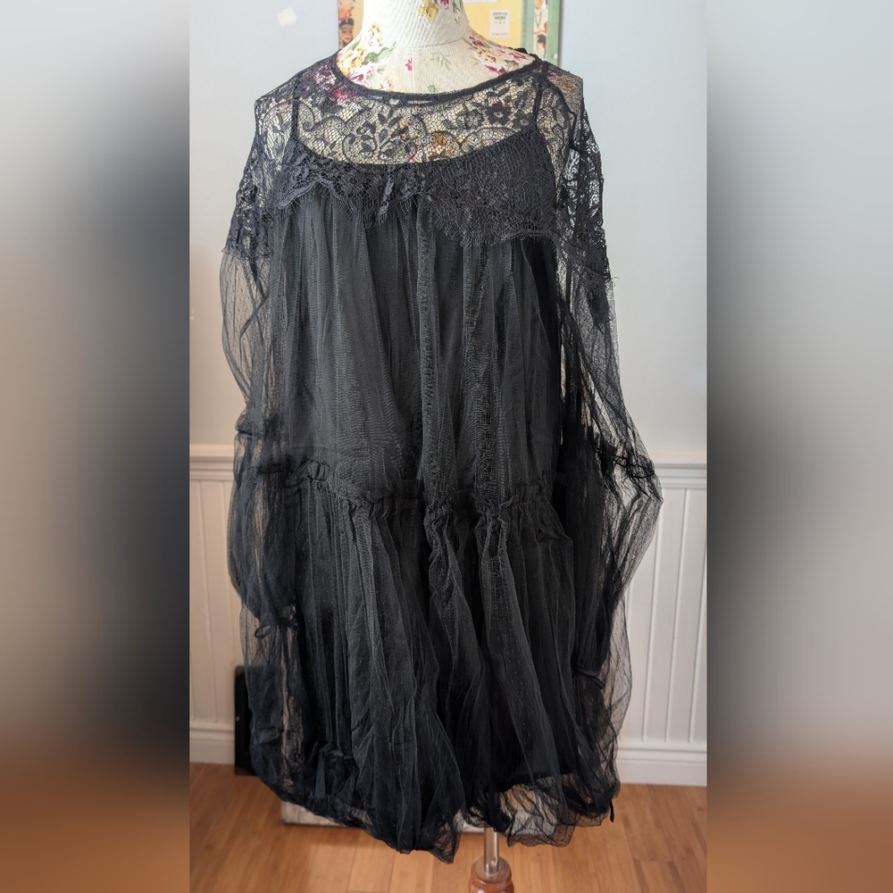 Reitsmans Elegant Black Lace Overlay‎ Dress